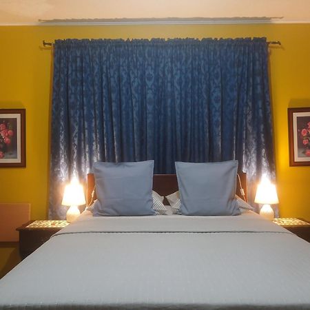 Ultimate Freedom Bed And Breakfast Santa Cruz ภายนอก รูปภาพ
