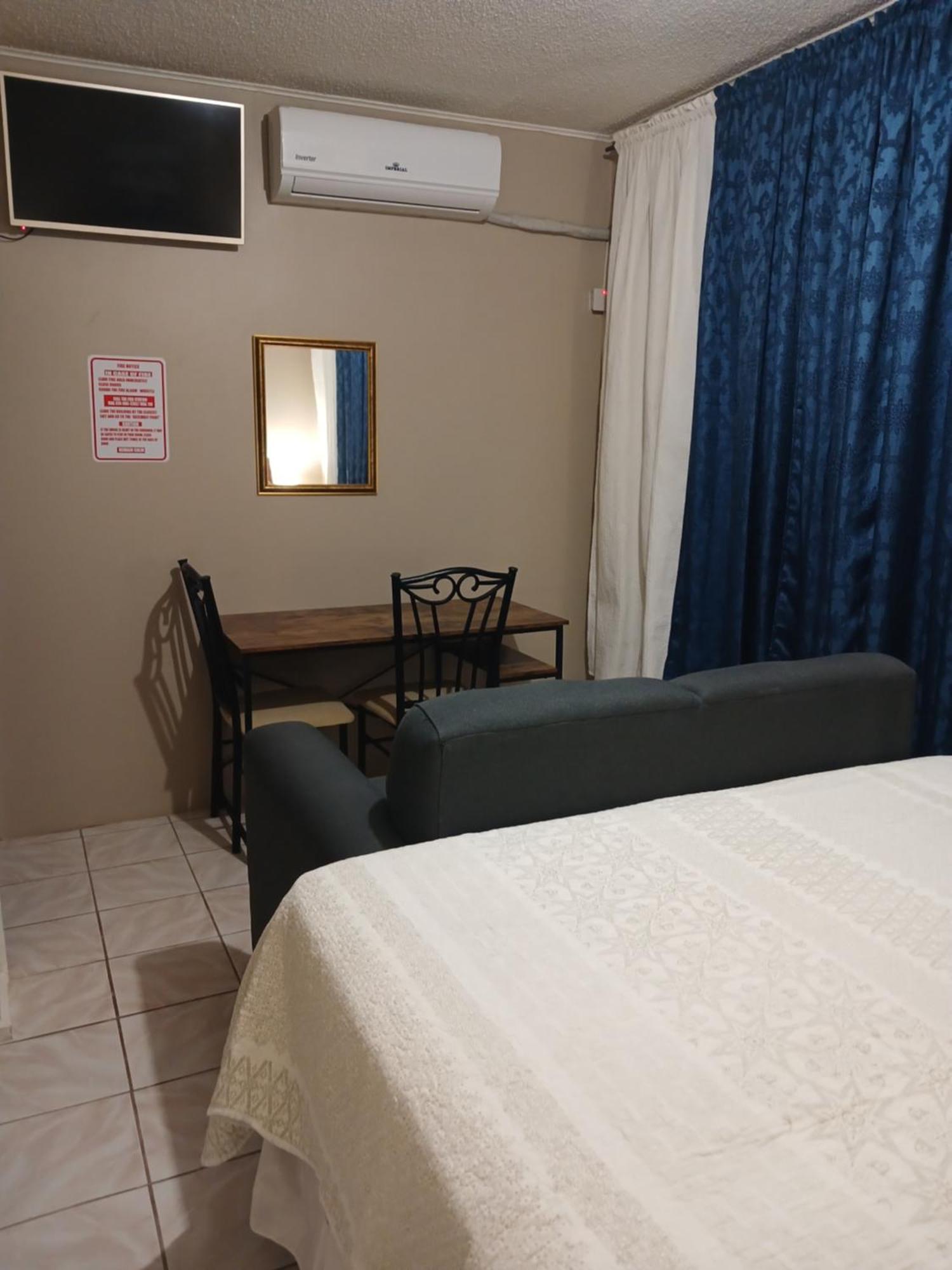 Ultimate Freedom Bed And Breakfast Santa Cruz ภายนอก รูปภาพ