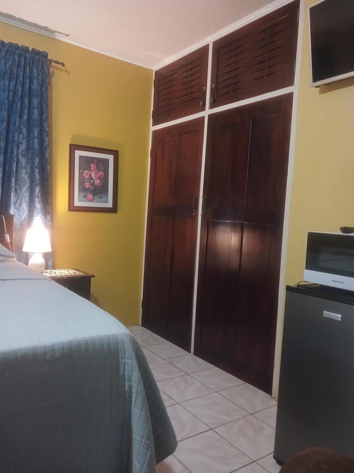 Ultimate Freedom Bed And Breakfast Santa Cruz ภายนอก รูปภาพ